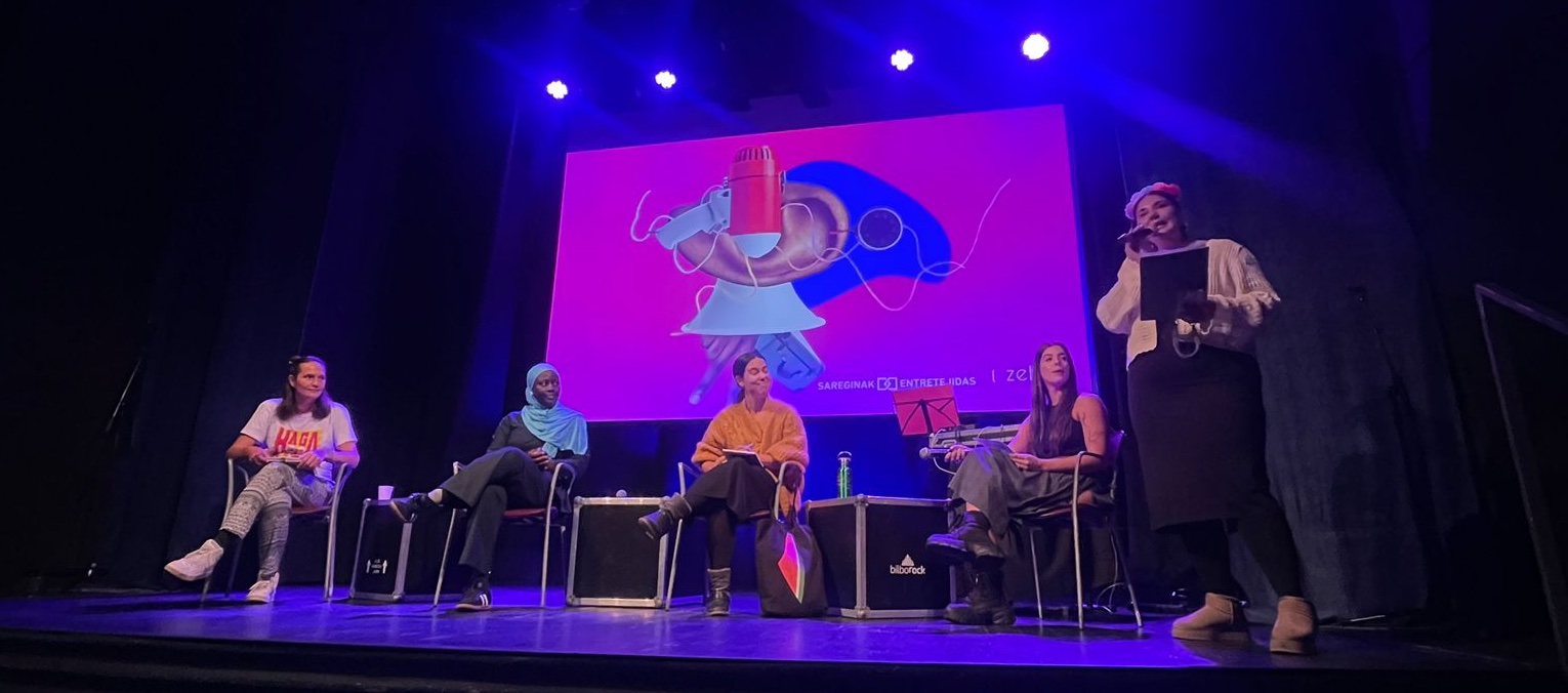 Cabecera evento cierre Entretejidas - Sareginak